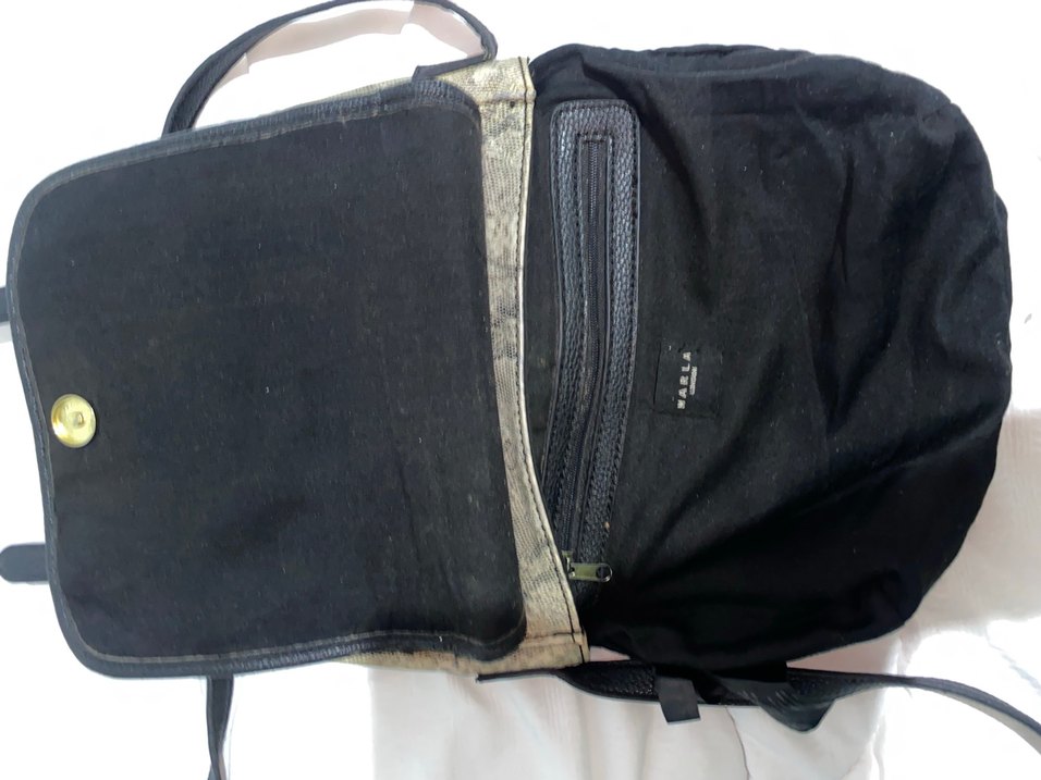 Tokalı Yılan Derisi Desenli Kadın Çanta - Görsel 3