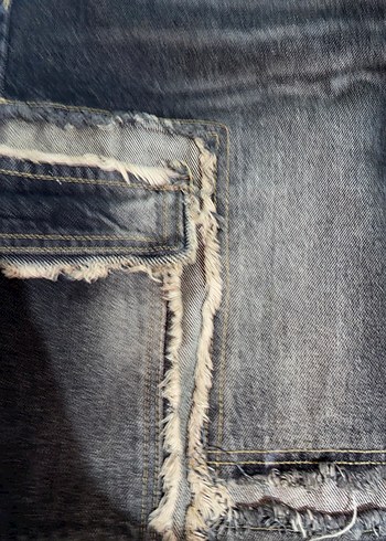 Kemer Detaylı Rahat Kesim Kadın Kot Pantolon - Görsel 4