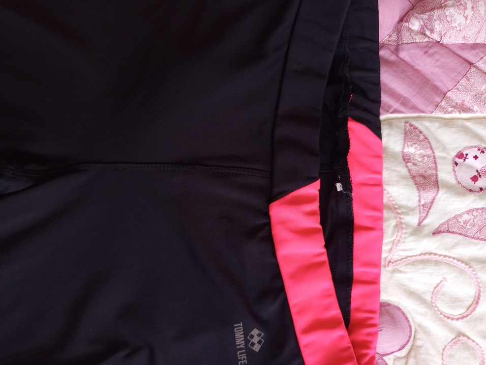 Pembe Şeritli Siyah Spor Tayt - Görsel 3