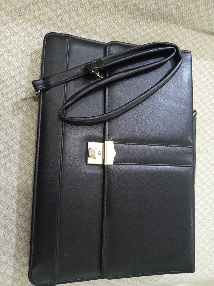 Sıfır Evrak Çantası - Görsel 2