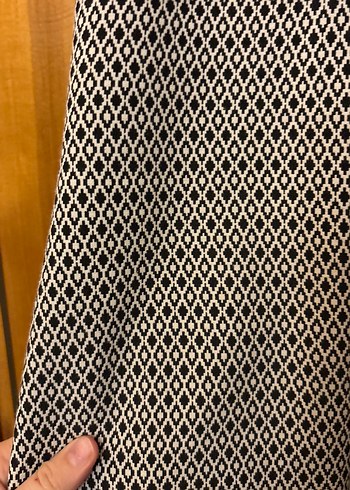 Desenli Siyah Beyaz elbise - Görsel 2