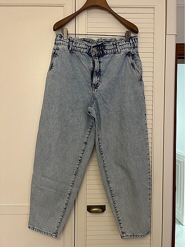 mom jeans
