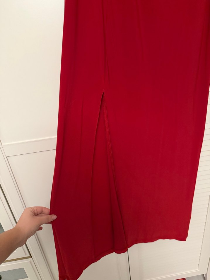 kırmızı elbise - Görsel 5