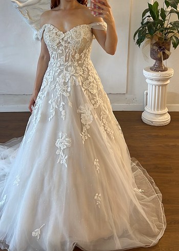 Oleg Cassini 38