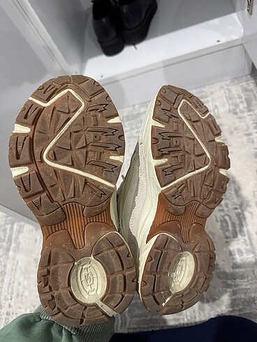 35 Beden Skechers ayakkabı