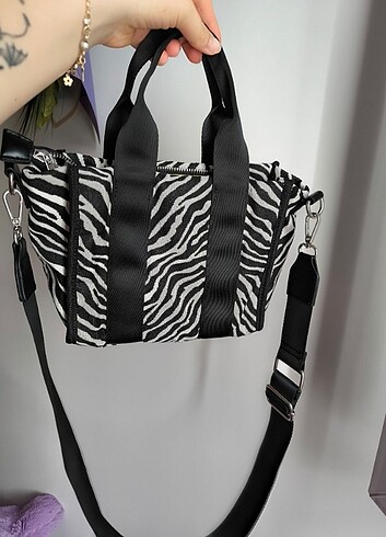 Beden siyah Renk Bershka Zebra Desenli Tote Çanta