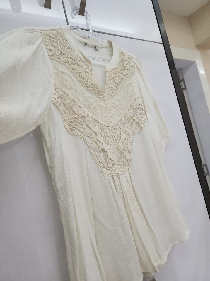 Pamuklu Dantel Detaylı Bohem Bluz - Görsel 3