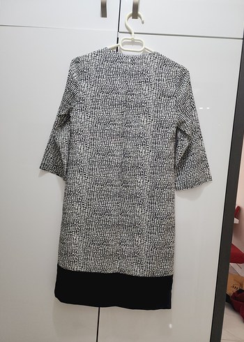 Siyah Beyaz Yuvarlak Yaka Kadın Elbise - Görsel 2