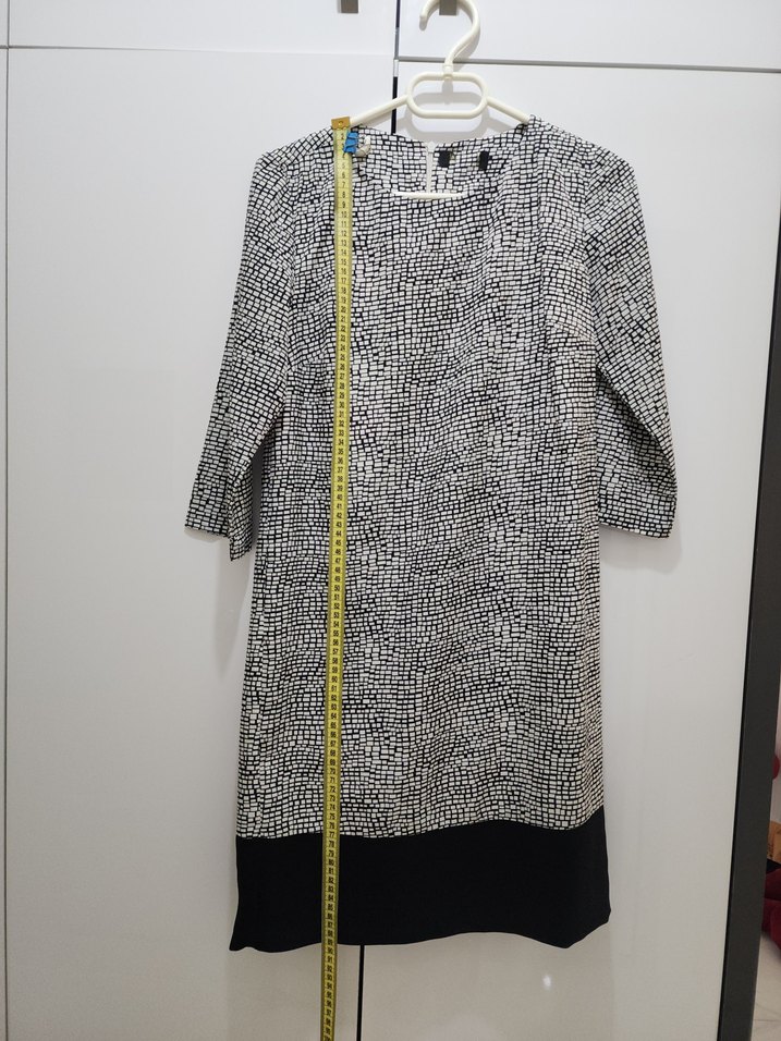 Siyah Beyaz Yuvarlak Yaka Kadın Elbise - Görsel 4