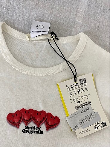 Pull and Bear pull and bear tshirt