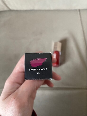 Fenty Beauty fenty gloss bomb cream