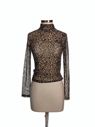 Bershka Bluz %70 İndirimli.