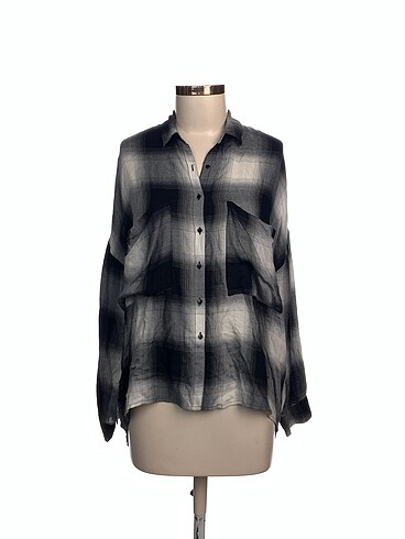 Pull and Bear Gömlek %70 İndirimli.