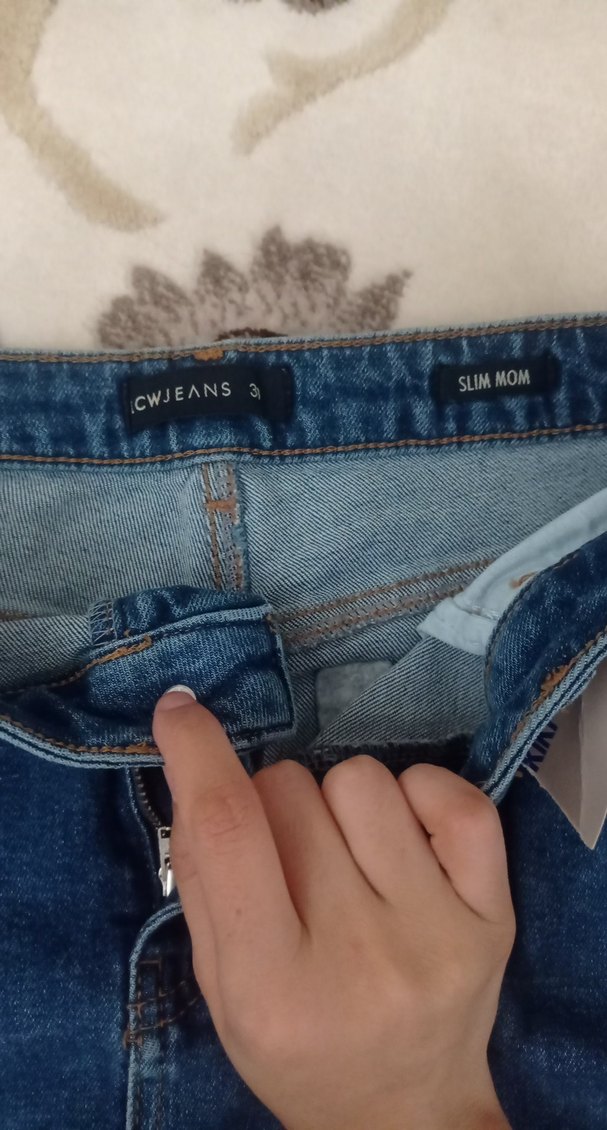 Düğmeli Bol Kesim Midi Kadın Kot Pantolon - Görsel 4