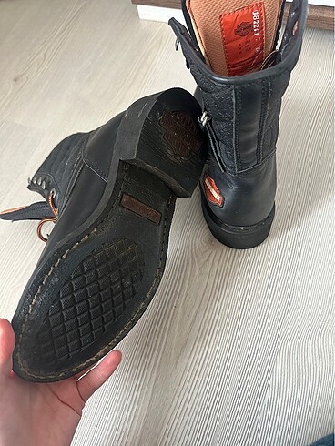 38 Beden siyah Renk harley davidson bot