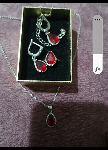 Beden kırmızı Renk 925GÜMÜŞ YAKUT TAŞLİ SET
