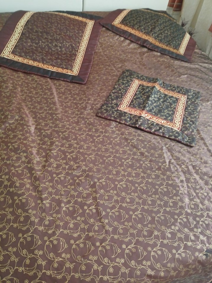 Borda renkli i Nakışlı Yatak Örtüsü - Görsel 5