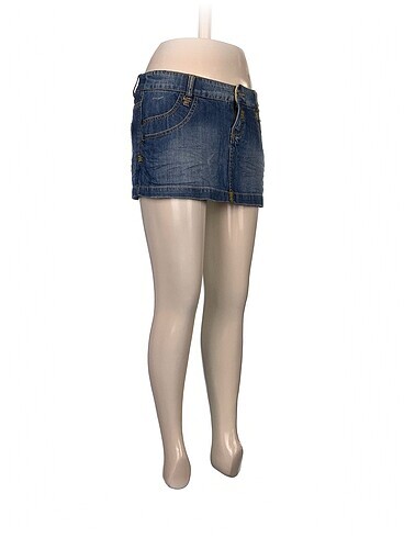 Bershka Bershka Mini Etek %70 İndirimli.