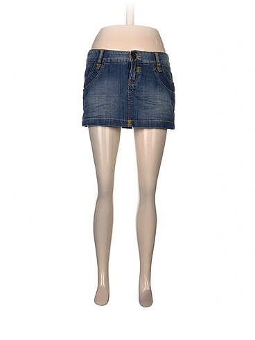Bershka Mini Etek %70 İndirimli.