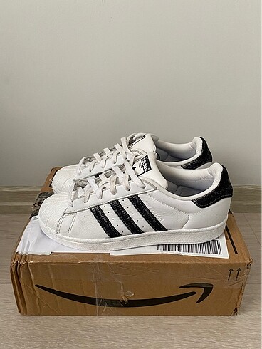 38,5 Beden beyaz Renk Adidas Superstar 38.5 Orjinal