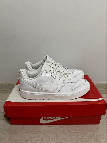 Nike Court Borough 38 Orjinal