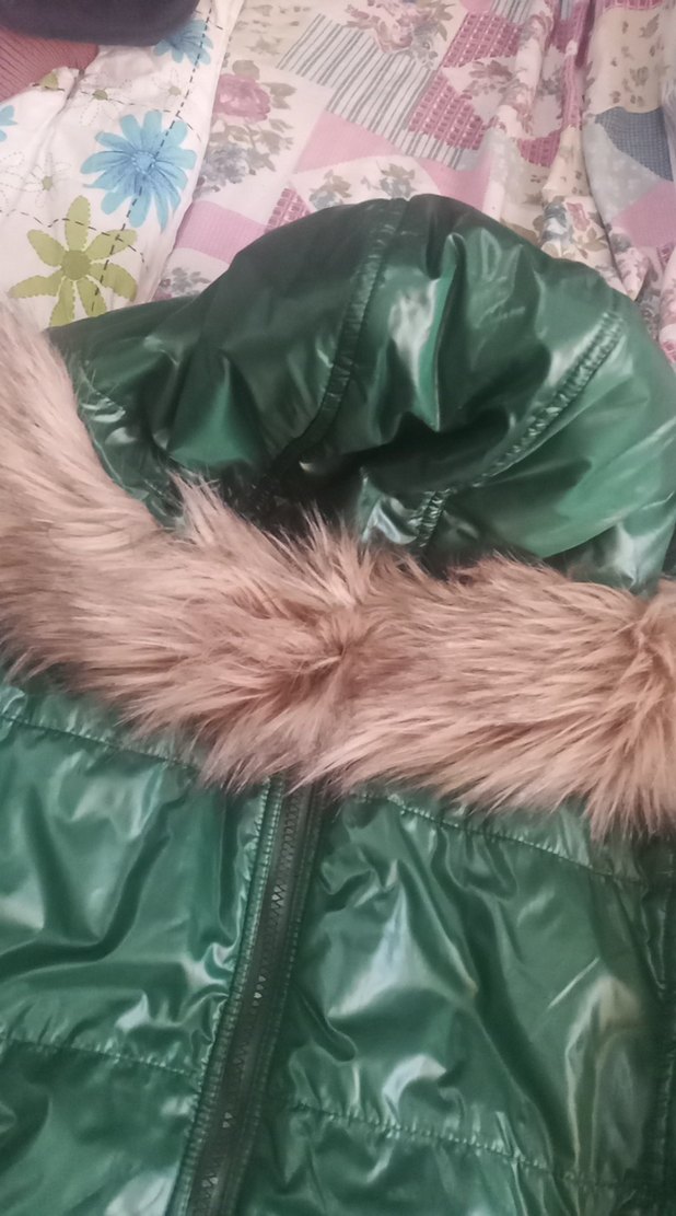 Kadın Parlak Yeşil Kürklü Ceket - Görsel 3