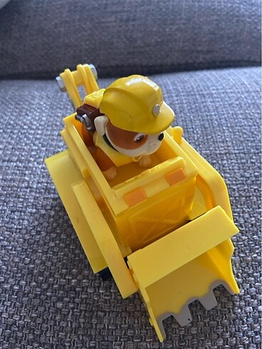  Beden Paw patrol rubble