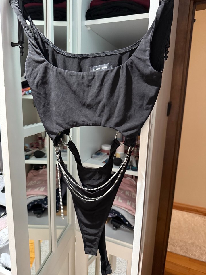 Siyah Tokalı Kadın Bel Zincirli body - Görsel 3