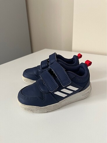 Adidas çocuk ayakkabısı