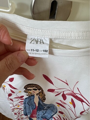 11-12 Yaş Beden Zara Kız Çocuk Tshirt