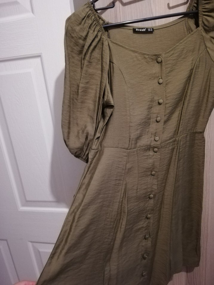 Düğmeli V Yaka Keten Elbise - Görsel 4