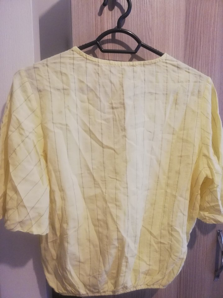 Sarı V Yakalı Keten Kadın Bluz - Görsel 4