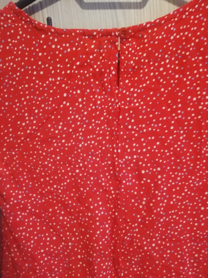 Kırmızı Düğmeli Kadın Bluz - Görsel 3