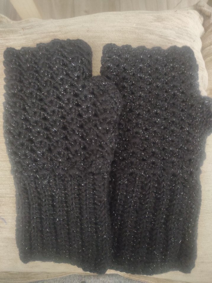 Siyah Örgü Kadın Eldiven - Görsel 2