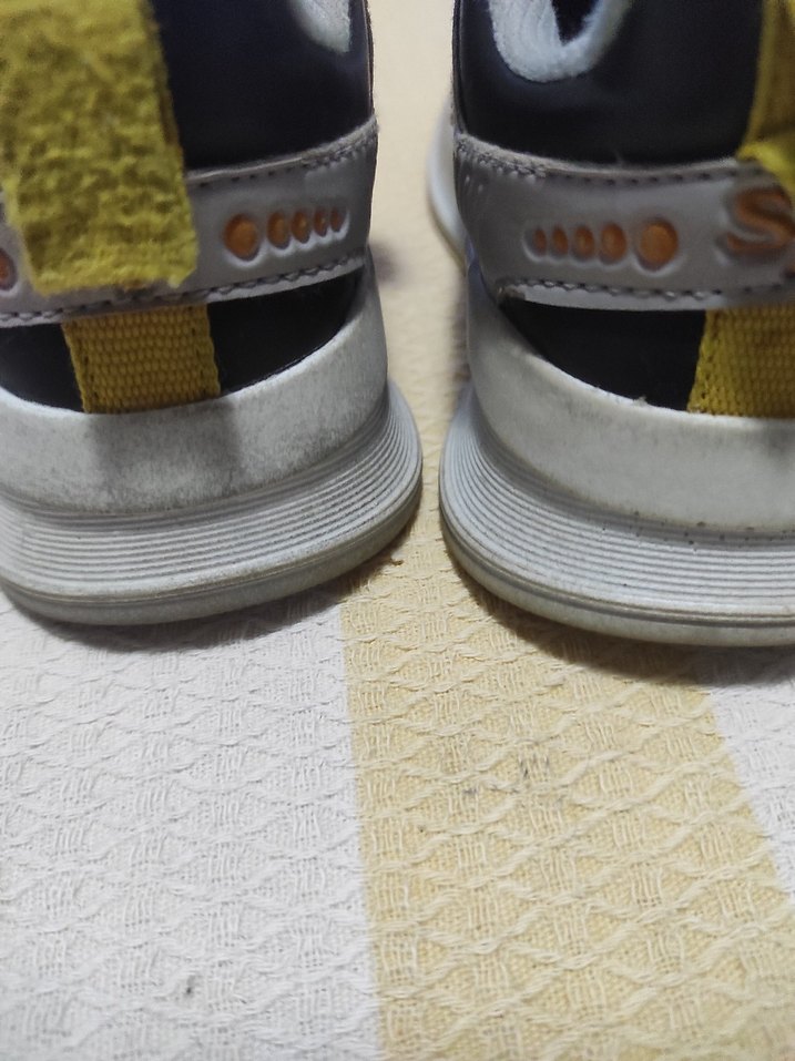 Erkek Siyah Çizgili Cırt Cırtlı Spor Ayakkabı 20 numara - Görsel 4