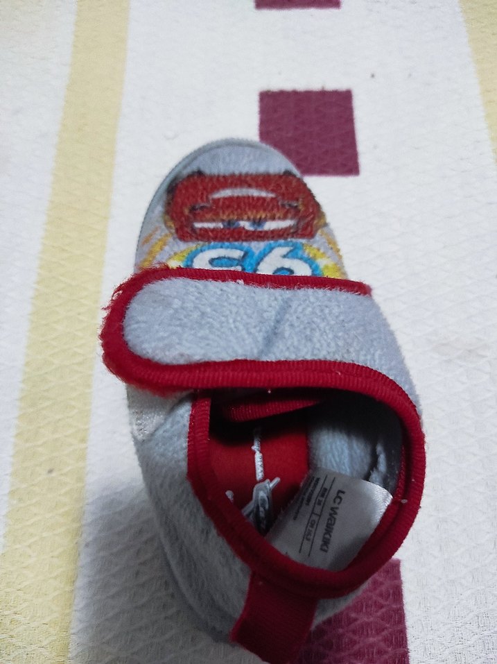 Erkek Çocuk Gri Nakışlı Sıcak Ev Terliği 26 numara - Görsel 4