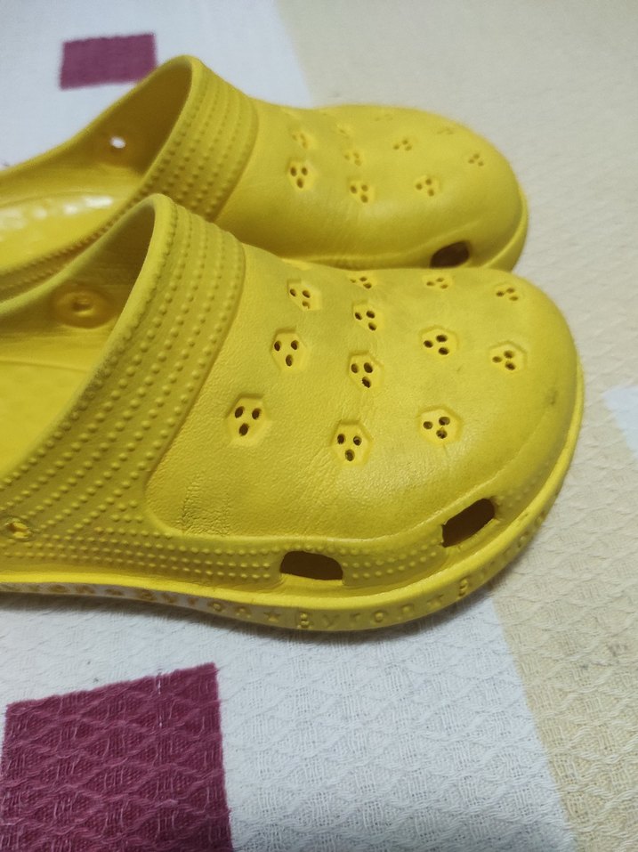 Sarı Kız Çocuk Terlikleri Velcro Bantlı 27 numara - Görsel 2