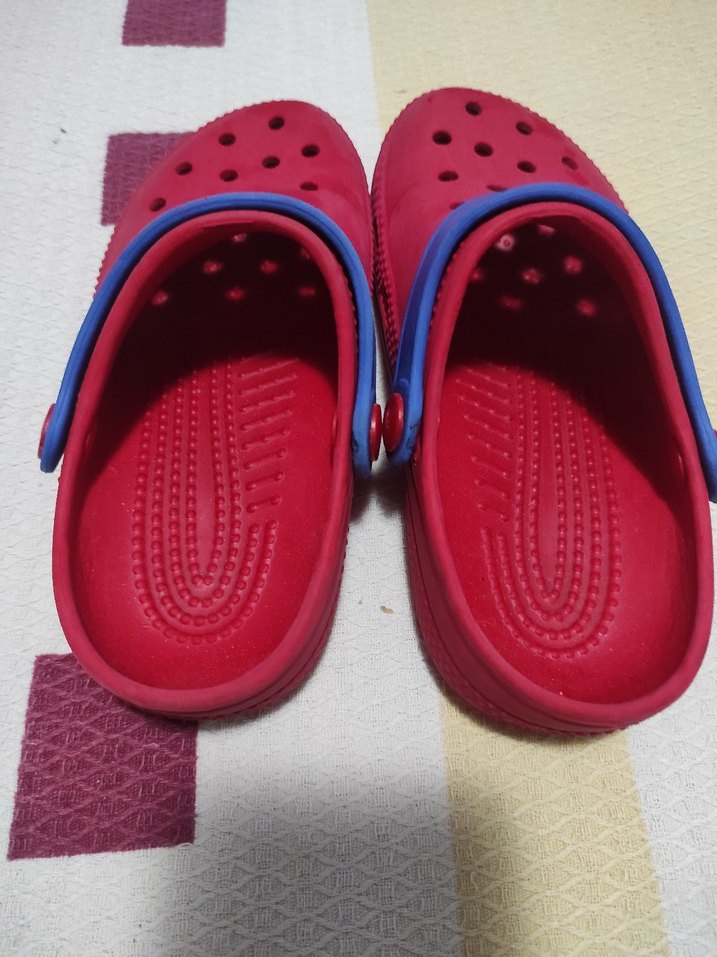 Kız Çocuk Kırmızı Mavi Kaydırmaz Sandalet 33 numara - Görsel 3