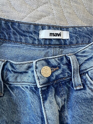 26 Beden Mavi Rosie Model Şort (25 beden)