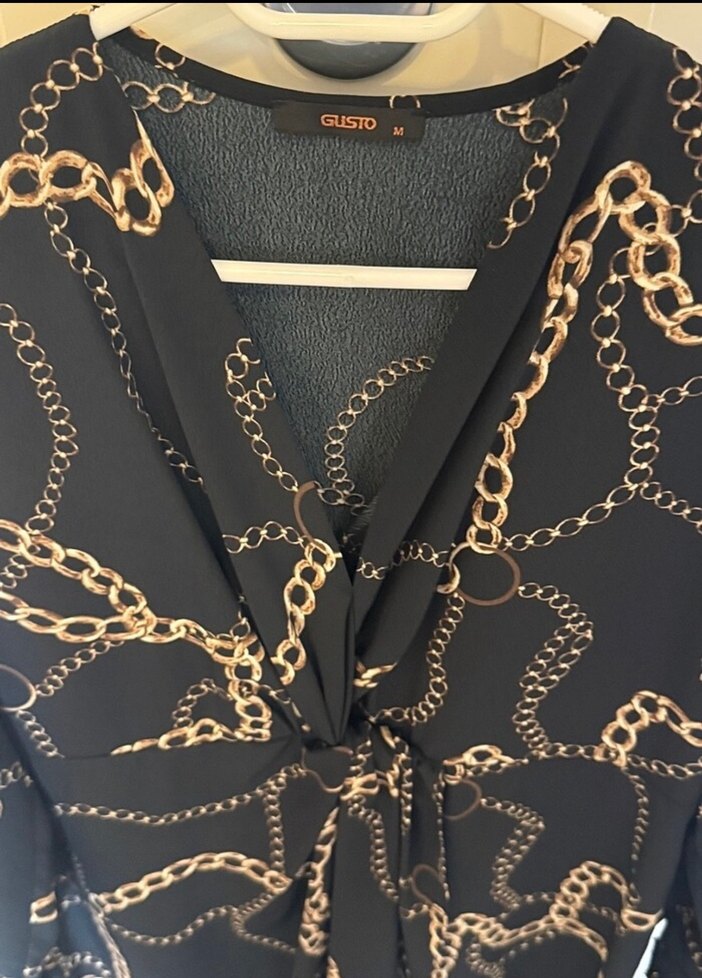 Zincir Detaylı Siyah Uzun Kadın Elbise - Görsel 2