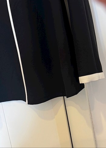 Düğmeli Siyah V Yakalı Kadın Bluz - Görsel 3