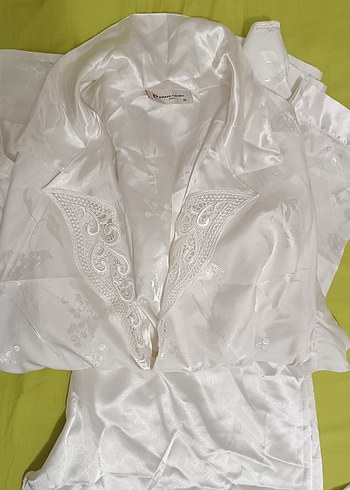 Beyaz Saten Kadın Pijama Takımı - Görsel 2