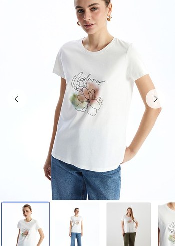 Beyaz Çiçek Baskılı Kısa Kollu Tişört - Görsel 2