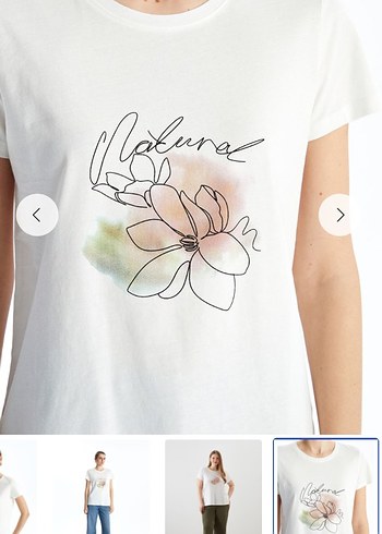 Beyaz Çiçek Baskılı Kısa Kollu Tişört - Görsel 4