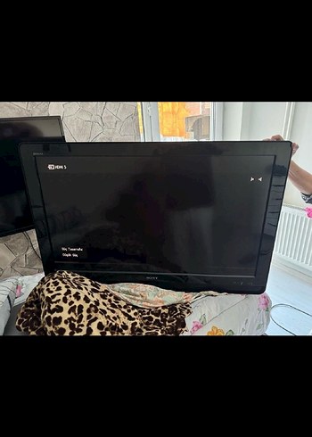 Siyah Sony televizyon - Görsel 2