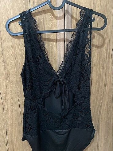 H&M Dantelli Bodysuit