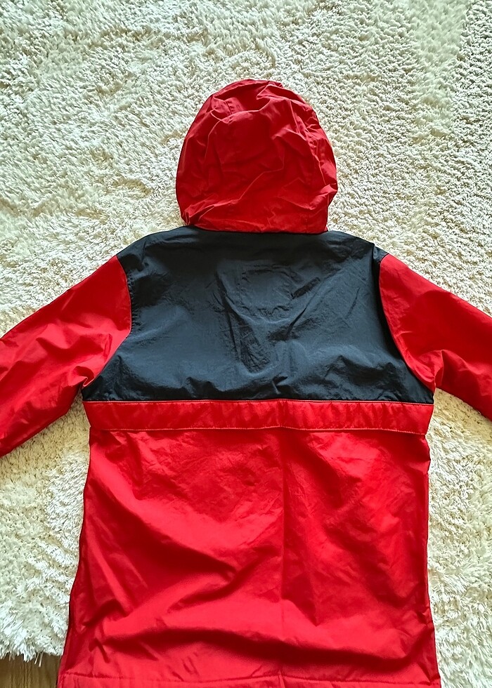 PULL&BEAR FERMUARLI KIRMIZI YAGMURLUK - Görsel 3