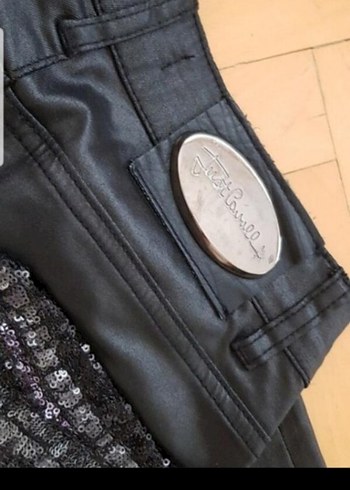 Düğmeli Siyah Baskılı Kadın Kot Pantolon - Görsel 2