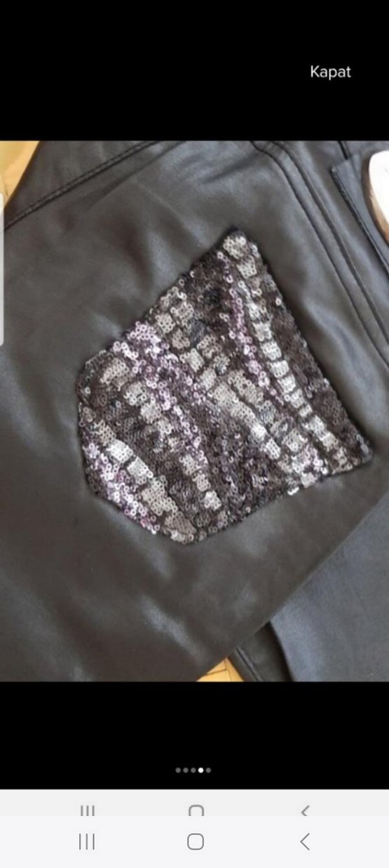 Düğmeli Siyah Baskılı Kadın Kot Pantolon - Görsel 3