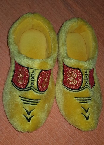 Nakışlı Sarı

panduf  Ev Terliği - Görsel 3